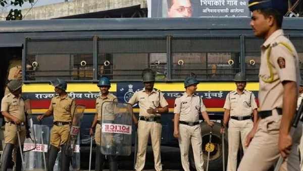 மண்டை மேல இருக்க கொண்டைய மறந்துட்டோமே...மொபைல் போனால் சிக்கிய கடத்தல்காரர்கள்