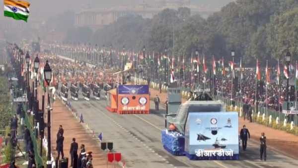 மெய்சிலிர்க்க வைக்கும் இந்திய குடியரசு தின அணிவகுப்பு - உலகமே வியந்து பார்க்கும் தருணம்