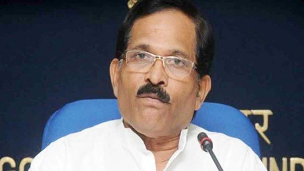 மத்திய ஆயுஷ் அமைச்சர் ஸ்ரீபத் நாயக் கார் விபத்தில் படுகாயம் - மனைவி, உதவியாளர் மரணம்