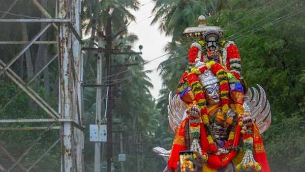 ஸ்ரீ ரங்கம் ரங்கநாதர் கோவில் தை தேரோட்டம் - 22ல் கருடசேவை,27ல் திருத்தேரோட்டம்