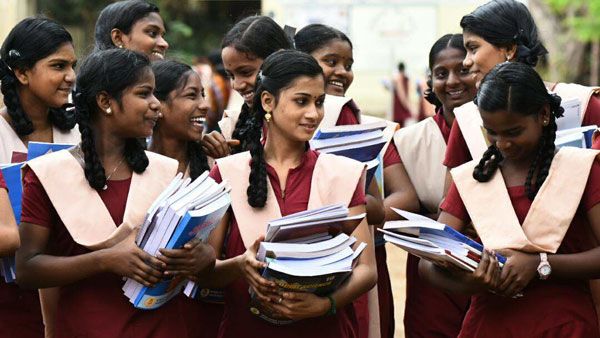 பள்ளிக்கு போக போகும் 10,12ம் வகுப்பு மாணவர்களே .. பள்ளி கல்வி துறை சொன்ன ஹேப்பி நியூஸ்