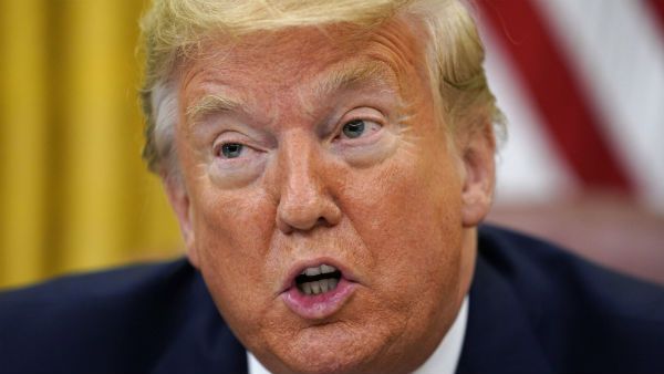 பேஸ்புக், ட்விட்டரை தொடர்ந்து... டிரம்புக்கு எதிராக திரும்பிய யூடியூப்... டிரம்ப் சேனல் முடக்கம்