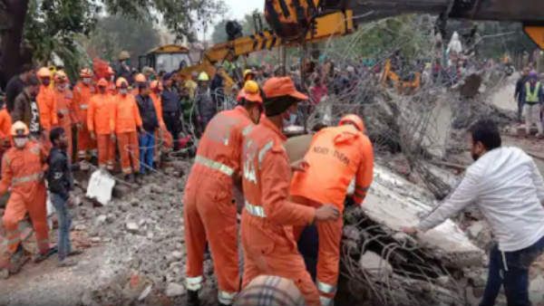 இறுதிச்சடங்கில் பங்கேற்றவர்களுக்கு நேர்ந்த சோகம்...மயானத்தின் மேற்கூரை இடிந்து 18 பேர் உயிரிழப்பு!