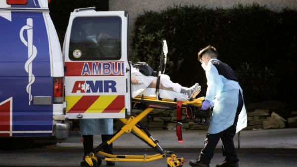 கொரோனா உயிரிழப்பு.. இரண்டாம் உலகப் போரில் இழந்த வீரர்களைவிட அதிக மக்களை இழந்த அமெரிக்கா