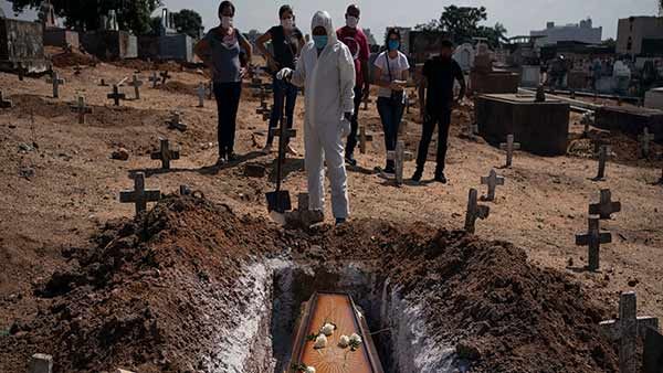 உலகின் பயங்கரம் கொரோனா.. அமெரிக்கா, பிரேசில், இங்கிலாந்தில் கொத்துக்கொத்தாய் செத்து மடியும் மக்கள்!