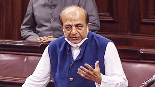 மூச்சுத் திணறுது.. மோடி சூப்பர்.. மம்தா கட்சியில் அடுத்த விக்கெட் - எம்.பி. தினேஷ் திரிவேதி ராஜினாமா