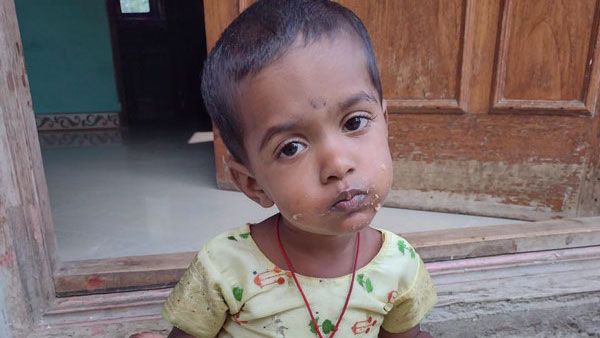 1 வயது குழந்தையின் உயிர் காக்க உதவுங்களேன்