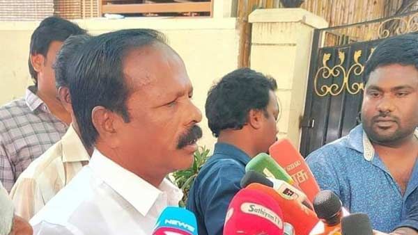 சிறுமி சீரழிப்பு வழக்கில் சிறைக்கு போன நாஞ்சில் முருகேசன் திடீரென சசிகலாவுடன் சந்திப்பு