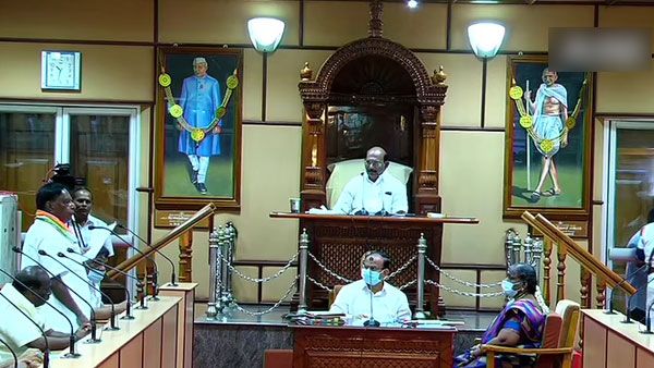 மக்களால் தேர்வு செய்யப்பட்ட அரசை ஏன் புறக்கணிக்கிறீர்கள்.. நாராயணசாமி ஆவேச கேள்வி