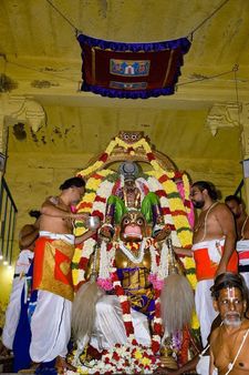 திருவல்லிக்கேணி பார்த்தசாரதி கோயில் பிரம்மோற்சவம்:  தேரோட்டம் கோலாகலம் 
