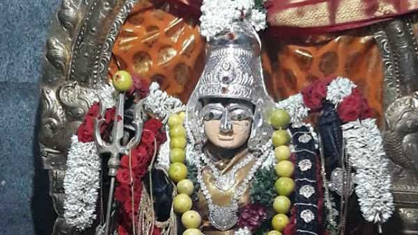 குல தெய்வத்தை மறக்காமல் கும்பிட்டால் ஏழுதலைமுறைக்கும் கூடவே வரும்