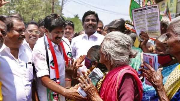 அடடே வாக்குறுதி.. மனதைத் 'தொட்ட' வேட்பாளர்.. இப்படியும் சிலர் நல்லதா யோசிக்கிறாங்க!