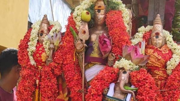 திருச்சி மலைக்கோட்டை தாயுமானவர் சுவாமி கோவில் பங்குனித்திருவிழா - பக்தர்கள் தரிசனம்