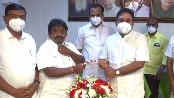 அம்மா உற்சவர்தான்... அவரையே இயக்கிய சின்னம்மான் மூலவர்... சொல்வது அதிமுக எம்எல்ஏ