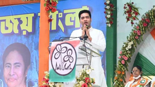 மே.வங்கம்: ''திரிணாமுலுக்கு ஓட்டுப்போட்டால் பா.ஜ.க.வுக்கு விழுகிறது''.. திரிணாமுல் வேட்பாளர் புகார்!