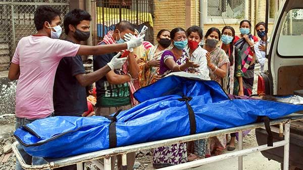 மாநிலங்களில் மரண ஓலம்... ஒரே நாளில் 2,764 பேர் கொரோனாவுக்கு பலி- உலகிலேயே மிக அதிக உயிரிழப்புகள்!