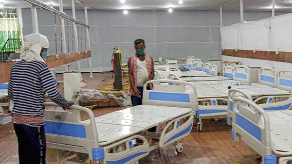 ஆக்சிஜன் இல்லை... கர்நாடக அரசு மருத்துவமனையில் மூச்சு திணறி.. அடுத்தடுத்து 8 நோயாளிகள் பலியான சோகம்