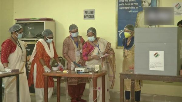 மேற்கு வங்க 7ஆம் கட்ட தேர்தல்.. 75.06 சதவீத வாக்குகள் பதிவு