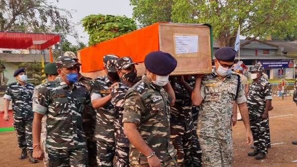 சத்தீஸ்கரில் மாவோயிஸ்ட்டுகள் அட்டூழியம்.. 22 பாதுகாப்புப் படை வீரர்கள் வீர மரணம்