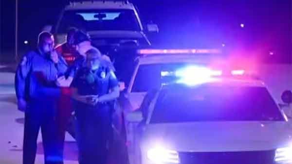 அமெரிக்காவில் சர்வதேச விமான நிலையம் அருகே பயங்கரம்... திடீர் துப்பாக்கி சூட்டில் 8 பேர் பலி