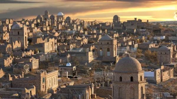 வளைகுடா நாடுகளின் பயண தடையை சமாளிக்க.. உஸ்பெகிஸ்தான் வழியாக.. ஓமனுக்கு புதிய விமான சேவை