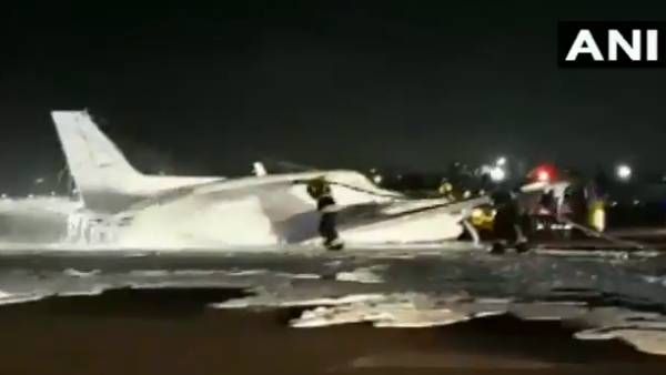 கழன்று விழுந்த சக்கரம்.. விமானியின் துணிச்சல் முடிவு.. மும்பையில் பத்திரமாக தரையிறங்க ஆர் ஆம்புலன்ஸ்