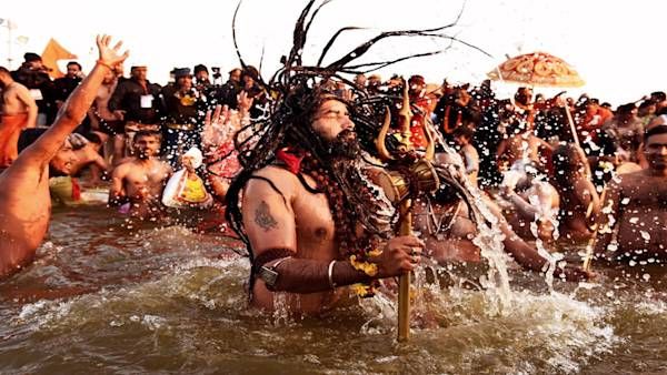 உத்தரகண்ட்டில் ஒரே மாதத்தில் 1800% அதிகரித்த கொரோனா.. சூப்பர் ஸ்ப்ரெட்டரான கும்பமேளா.. ஷாக் தகவல்