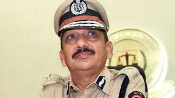 சி.பி.ஐ. ஊழியர்கள் ஜீன்ஸ், டி-ஷர்ட்கள் அணிய தடை.. தாடி வைக்கவும் தடை.. புதிய இயக்குனர் அதிரடி உத்தரவு