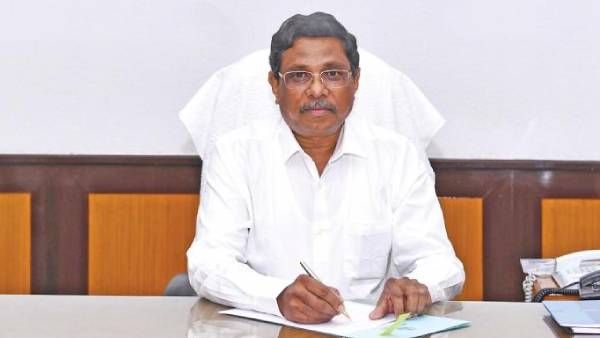 இன்னும் சில தினங்களில் புதிய அரசு... தமிழக அரசின் ஆலோசகர் பதவியை ராஜினாமா செய்தார் சண்முகம்