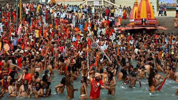 ''தரவுகளை பாருங்கள் புரியும்..கும்பமேளா கொரோனா 'சூப்பர்-ஸ்ப்ரெடர்' இல்லை''.. உயர் அதிகாரி சொல்கிறார்