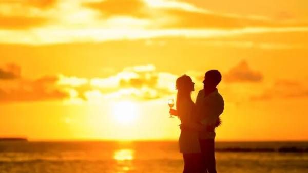 ஒரு மாலை நேரத்து காதல்...!