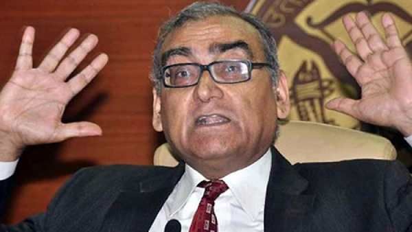 டுவிட்டரில் மீண்டும் தி.மு.க.வை சீண்டி.. நெட்டிசன்களிடம் வாங்கி கட்டிக் கொண்ட மார்க்கண்டேய கட்ஜு!