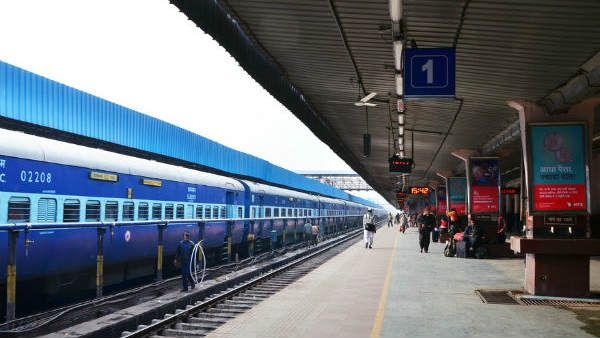 வங்கக் கடலில் யாஸ் புயல் உருவானது - 25 ரயில்களை ரத்து செய்த கிழக்கு ரயில்வே