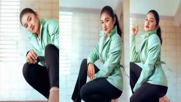 குத்த வைத்திருக்கும் குபீர் தேவதையே.. ராக் போஸ் கொடுத்த ரவீனா.. சொக்கும் ரசிகர்கள்!