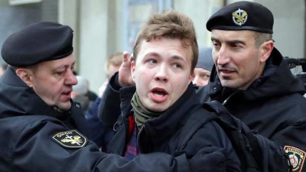 செய்தியாளர் ரோமன் புரோட்டசெவிச் கைது... அமெரிக்கா கண்டனம்...பெலாரஸ் மீது ஐரோப்பிய யூனியன் புதிய தடை