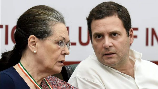 அச்சாணி கழன்ற வண்டியாக காங்....6 மாநிலங்களில் உச்சத்தில் உட்கட்சி மோதல்- தடுமாறும் சோனியா குடும்பம்