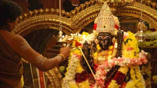 அம்பிகை அரசாளும் 51 சக்தி பீடங்கள் - எந்த ஊரில் எந்த கோவில் இருக்கு தெரியுமா