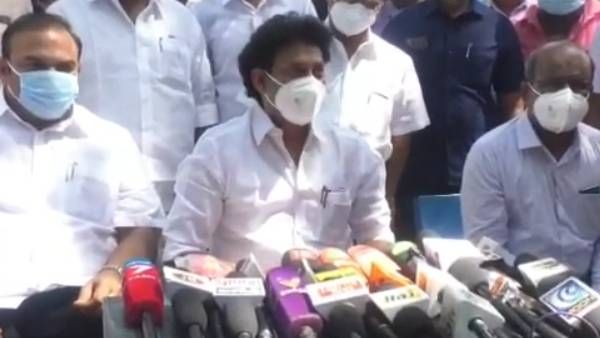 பிளஸ் 2 பொதுத்தேர்வு நடத்தப்படுமா? தமிழக அரசின் முடிவு என்ன? அன்பில் மகேஷ் பேட்டி