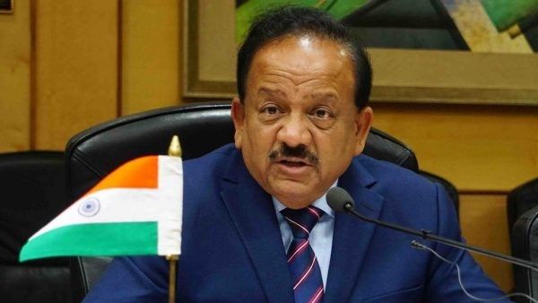 கோவிஷீல்டு டோஸ்கள் இடைவெளியை அதிகரித்தது ஏன்? புதிய ஆய்வுக்கு நேர்மாறாக இருக்கும் அரசின் விளக்கம்