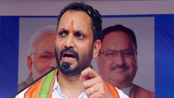 2.5 லட்ச ரூபாய்,ஸ்மார்ட்போன், ஓயின் பார்லர்.. எதிர்த்து போட்டியிட்ட வேட்பாளருக்கே லஞ்சம்கொடுத்த பாஜக