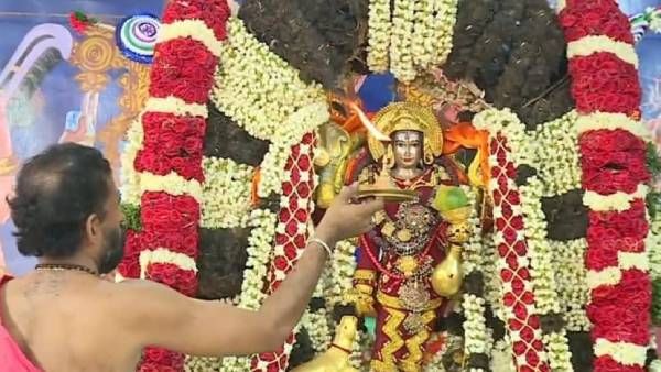 காரைக்கால் அம்மையார் கோவில் மாங்கனி திருவிழா கோலாகலம் - பக்தர்கள் தரிசனம்