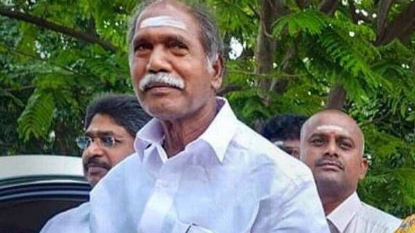 இடியாப்ப சிக்கலில் இருப்பது ரங்கசாமி தானாம். பாஜகவுக்கு 'நோ' சிக்கல்... புதுவை அரசியல்.. கதையே வேற!