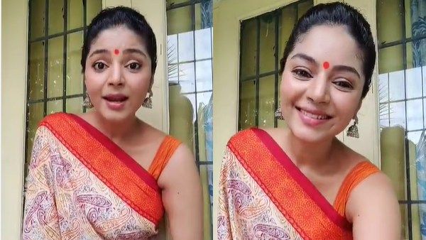 உரசிக் காட்டி.. குலுங்கிச் சிரித்த சனம்.. பறந்து வந்த ஹாட் முத்தம்!