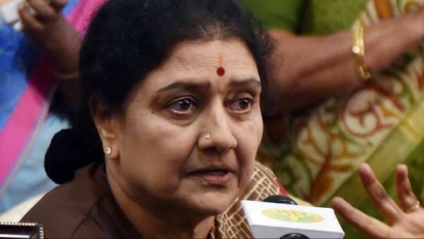 ஆடியோ லான்சா? வேண்டவே வேண்டாம்.. தெறித்து ஓடும் நிர்வாகிகள்.. சசிகலாவிற்கு இப்படி ஒரு சிக்கலா?!