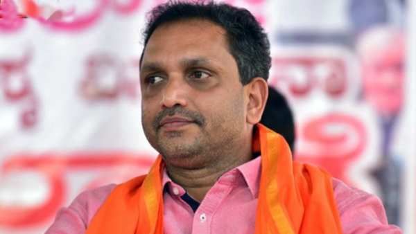 ரூ3.5 கோடி ஹவலா பணம் கொள்ளை.. விசாரணையில் வெளியான திடுக் தகவல்கள்.. கேரள பாஜக தலைவர் மகனிடம் விசாரணை