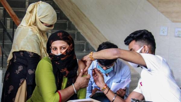 ரூ1,500 கோடியில் 30 கோடி பயாலஜிக்கல்-இ தடுப்பூசிகளை பெற நடவடிக்கை- மத்திய அரசு