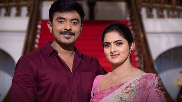 என்னங்க சொல்றீங்க.. பூவே உனக்காக 300 எபிசோட் தொட்டுருச்சா.. கொண்டாடும் ரசிகர்கள்!