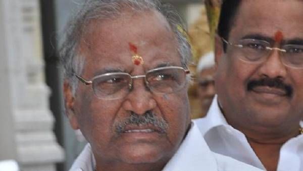 அதிமுக அவைத்தலைவர் மதுசூதனன் உடல்நிலை கவலைக்கிடம்.. வென்டிலேட்டர் உதவியுடன் சிகிச்சை