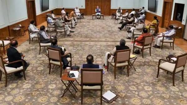 மோடியின் புதிய அமைச்சரவை.. இணை அமைச்சர் டூ கேபினெட் அமைச்சர்.. யார் அந்த ஏழு பேர்? முழு விவரம்