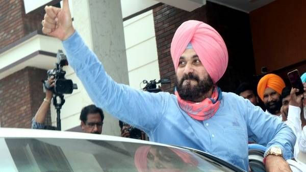அமரீந்தர் சிங் எதிர்ப்புக்கு மத்தியில்.. பஞ்சாப் காங்கிரஸ் தலைவராக நவ்ஜோத் சிங் சித்து நியமனம்!